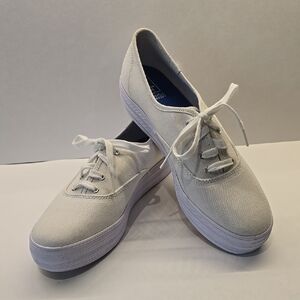 NEW KEDS SIZE 11 Classic White Canvas Sneakers